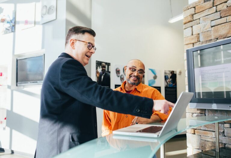 Best Sales Tactics for Beginners: Essential Tips for Confident Selling in 2025