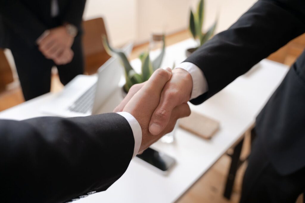 Best sales tactics for beginners: Buid relationships